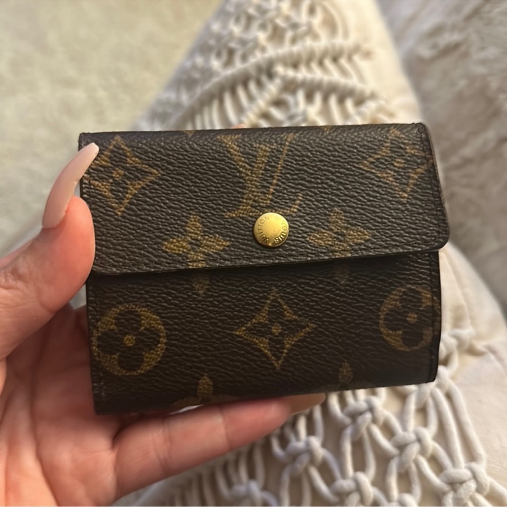 Ludlow like new 2013 compact wallet -